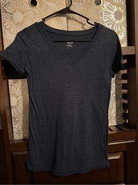 Mossimo Supply Co. Women's V-Neck Short Sleeve Tee - Navy Blue